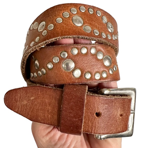 Accessories - Retro Leather Stud Belt 30-31”